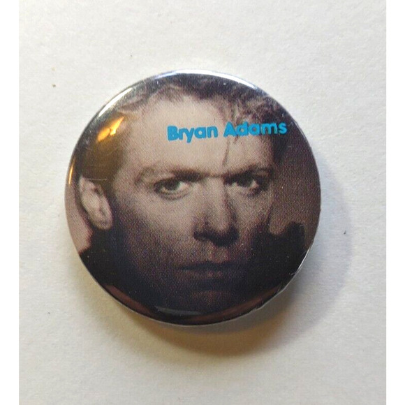 Bryan Adams Pin Badge Vintage Button Pinback Pop Rock Music SMALL Close Up 1.25" - Picture 1 of 2